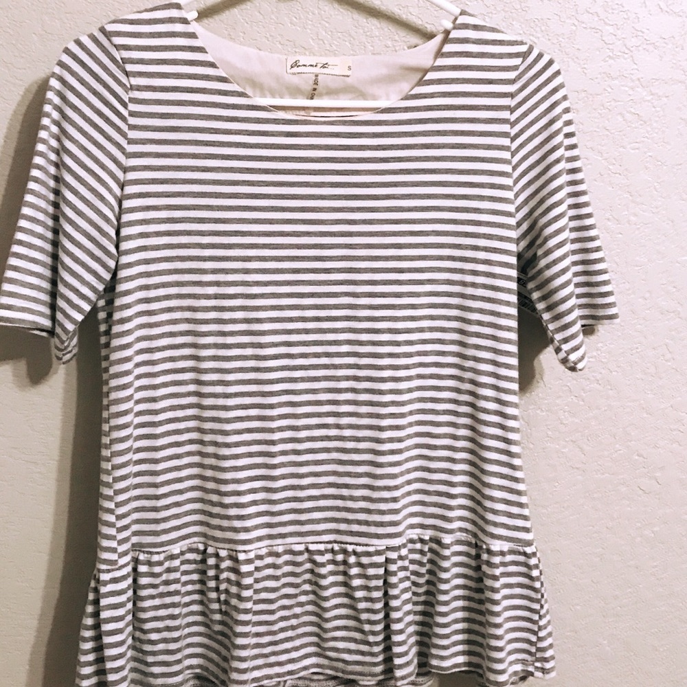 { Cute & Flirty Top }